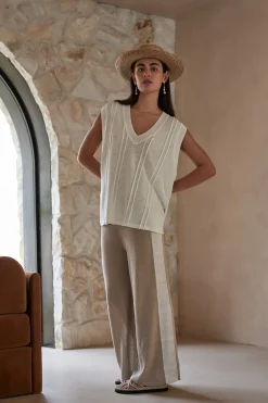 Women ARCAA Darcy Vest - Cream