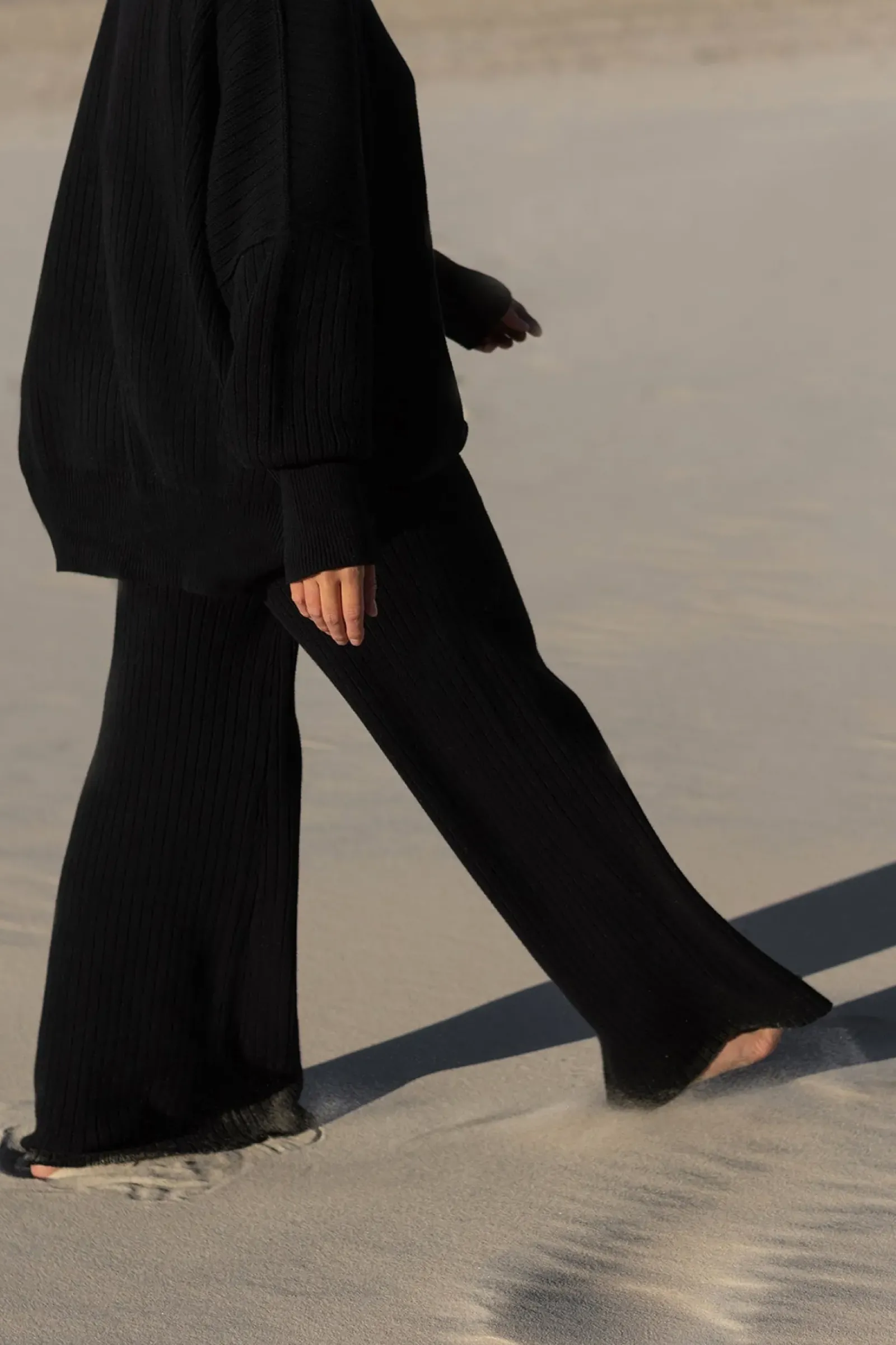 Women ARCAA Vera Sweater - Black