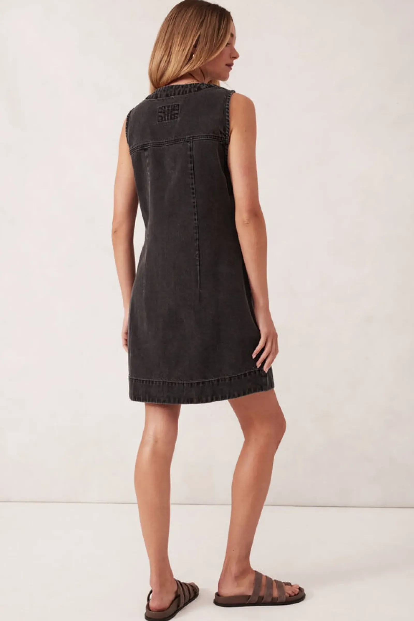 Women Ceres Life Seamed Mini Shift Dress - Vintage Black