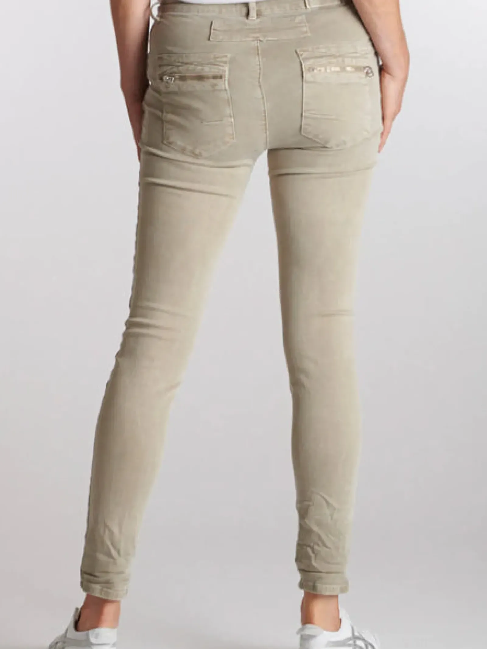 Women Italian Star Button Jean - Beige