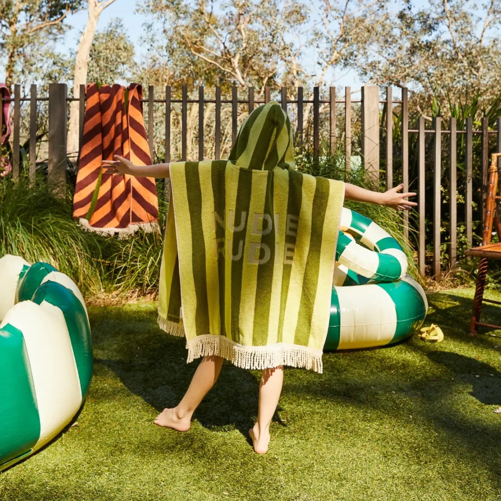 Sage & Clare Sage & Clare Jarita Hooded Towel - Palm