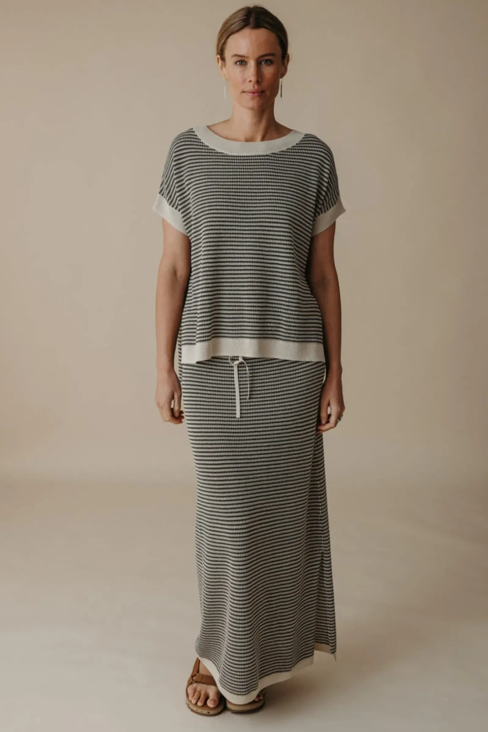 Women Talamaya Lattice Knitted Skirt - Washed Black & Soft Gold