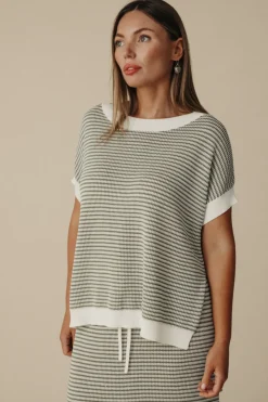 Women Talamaya Lattice Short Sleeve Pullover- Dusty Olive & Cream