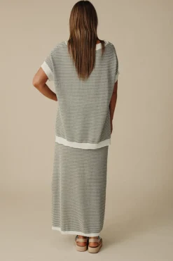 Women Talamaya Lattice Short Sleeve Pullover- Dusty Olive & Cream