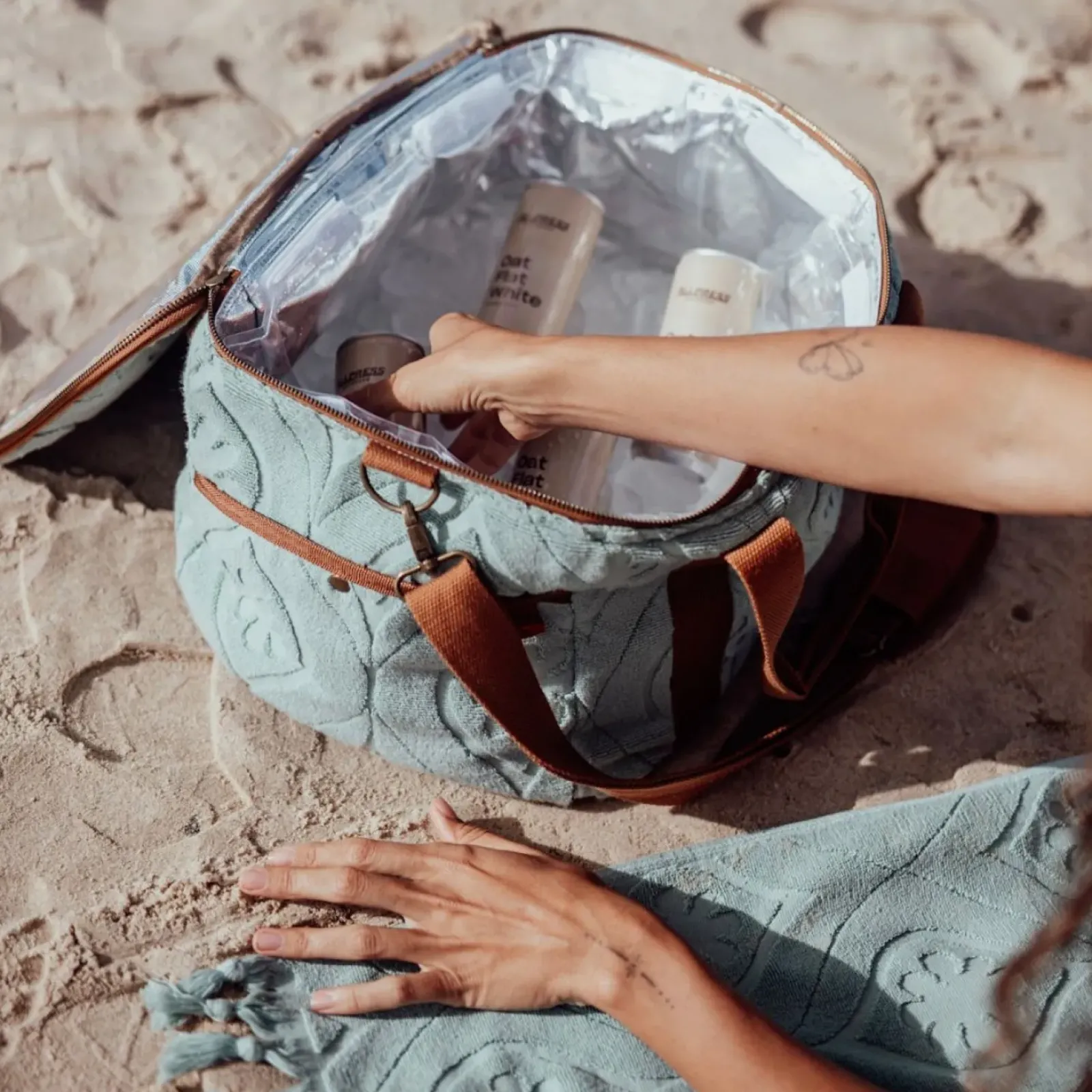 Wandering Folk Daisy Cooler Bag Large - Peppermint