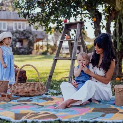 Wandering Folk Woven Throw - Kaleid Sugar